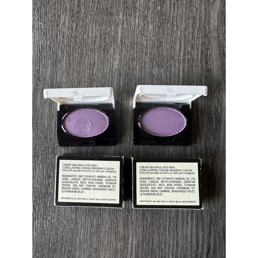 Avon Vintage Coordinates Smooth Touch Powder‎ Eye Shadow. Amethyst #22941.